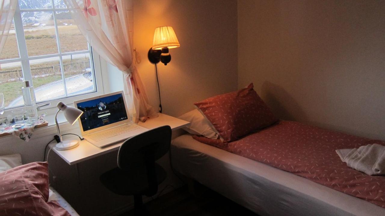 Heloise'S Accommodation Fredvang Extérieur photo